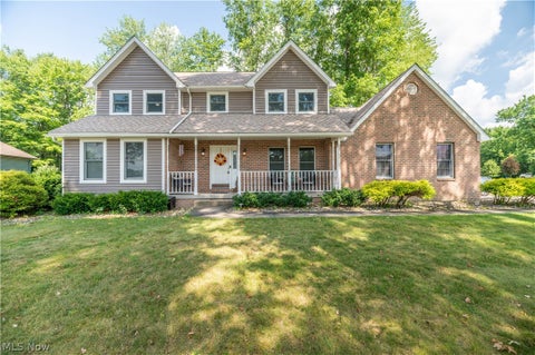 Homes For Sale - 2218 Crestmont Drive<br/> Girard, OH 44420