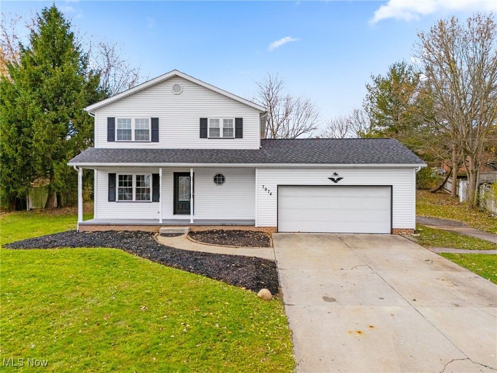 Photo of 7974 Chablis Drive NW, Massillon, OH 44646 (MLS # 5176808)