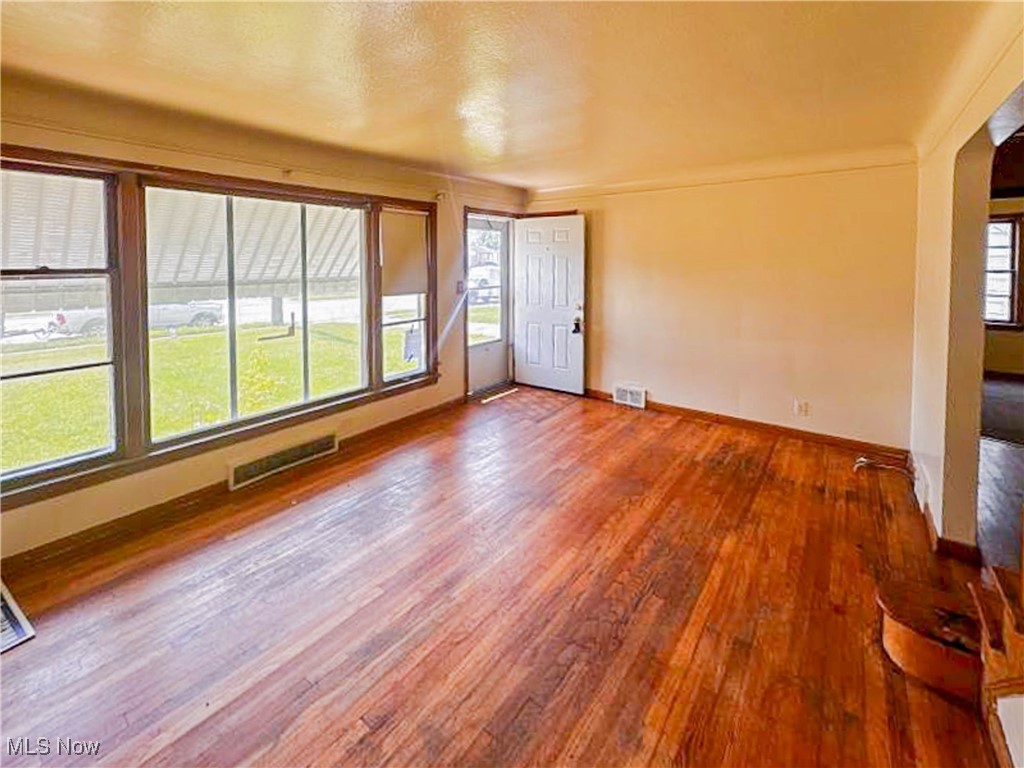 315 S Green Road