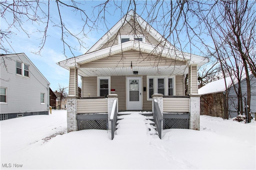 Photo of 19901 Pawnee Avenue, Cleveland, OH 44119 (MLS # 5183698)