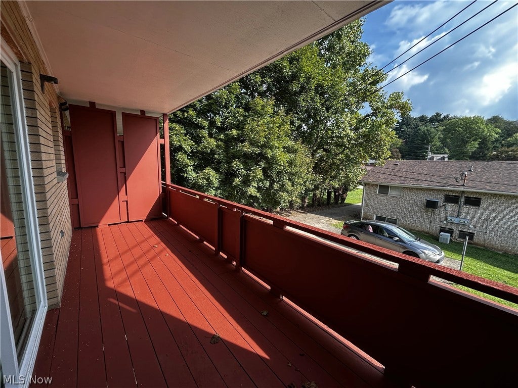 205 Putnam Lane 2
