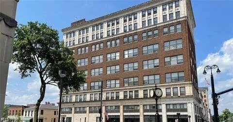 Apartment For Rent - 59 Lincoln Way #206<br/> Massillon, OH 44646