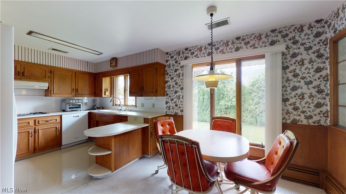 Green Lawn Knolls - Residential