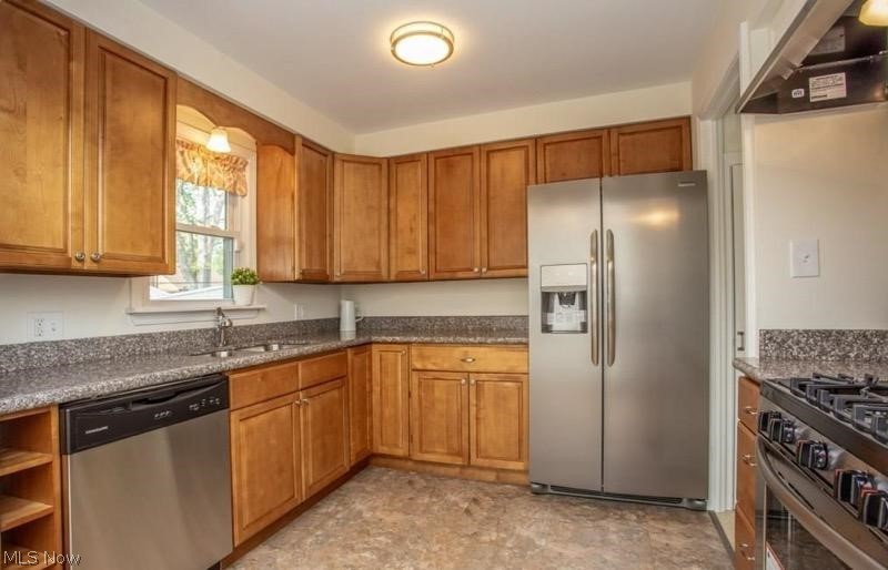 Ridgewood 03 - Residential