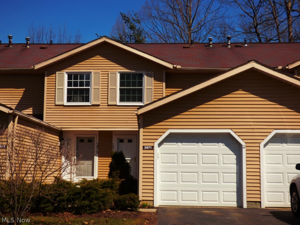 Woodland Lake Condo - Residential