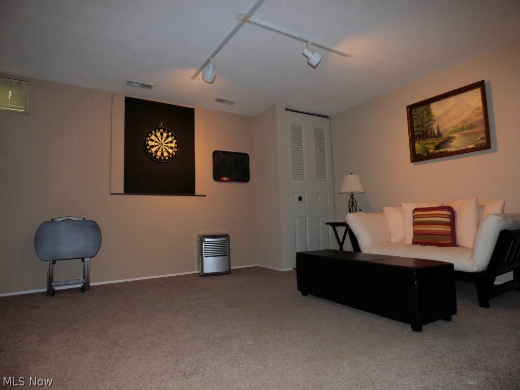 Woodland Lake Condo - Residential