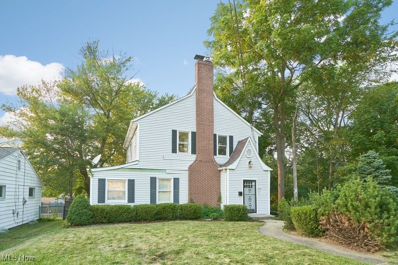 Hurry in to view this Classic Colonial, nestled in the highly desired Goodyear Heights neighborhood.
This 3 bedroom, one bath, 1424 sq. ft beauty, is in Move In ready condition.
Brand new carpet throughout the upper floors and main living area, has been recently installed and ready for you to enjoy. We offer a huge living room, with wood burning fireplace, as well as an extra large dining room, that flows nicely to the galley Kitchen.
There is a potential 4th bedroom/home office space on the main floor for your convenience.
Move in with piece of mind, knowing you will have new furnace and a newer A/C unit. The roof is in good condition and is at half life. The exterior vinyl siding makes this house shine and the extra long driveway takes you to a fenced in back yard, just waiting for the kids or pets to spend lots of time playing and enjoying nature! The attached one car garage will make bringing in groceries or the family, safe and convenient.
Get hold of your favorite Realtor and set up your private showing today, before this gem is Sold