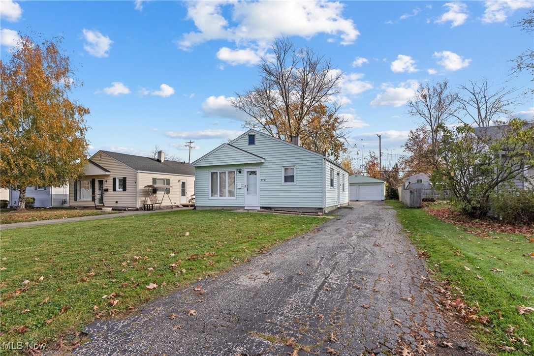 4963 Wake Robin Road, Mentor, Ohio image 3