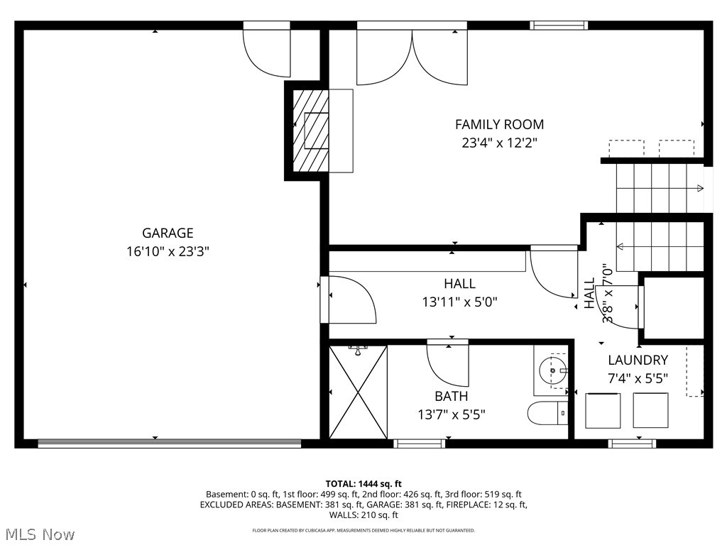 Main image without alt text