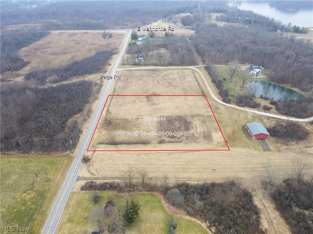 Build your own dream home. Close to Sunny Lake Park. Electric and gas at street. City water at street. Septic will be needed. Since purchase, property has been cleared . Soil Test and Survey have been completed.