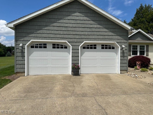1705 Lawhead Lane, Zanesville, Ohio image 2