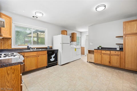 Tiny photo for 350 Highland Drive, Medina, OH 44256 (MLS # 5239085)