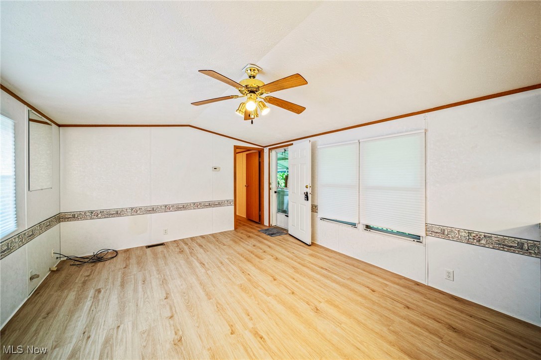 100 Maplegrove Lane, Mentor, Ohio image 10