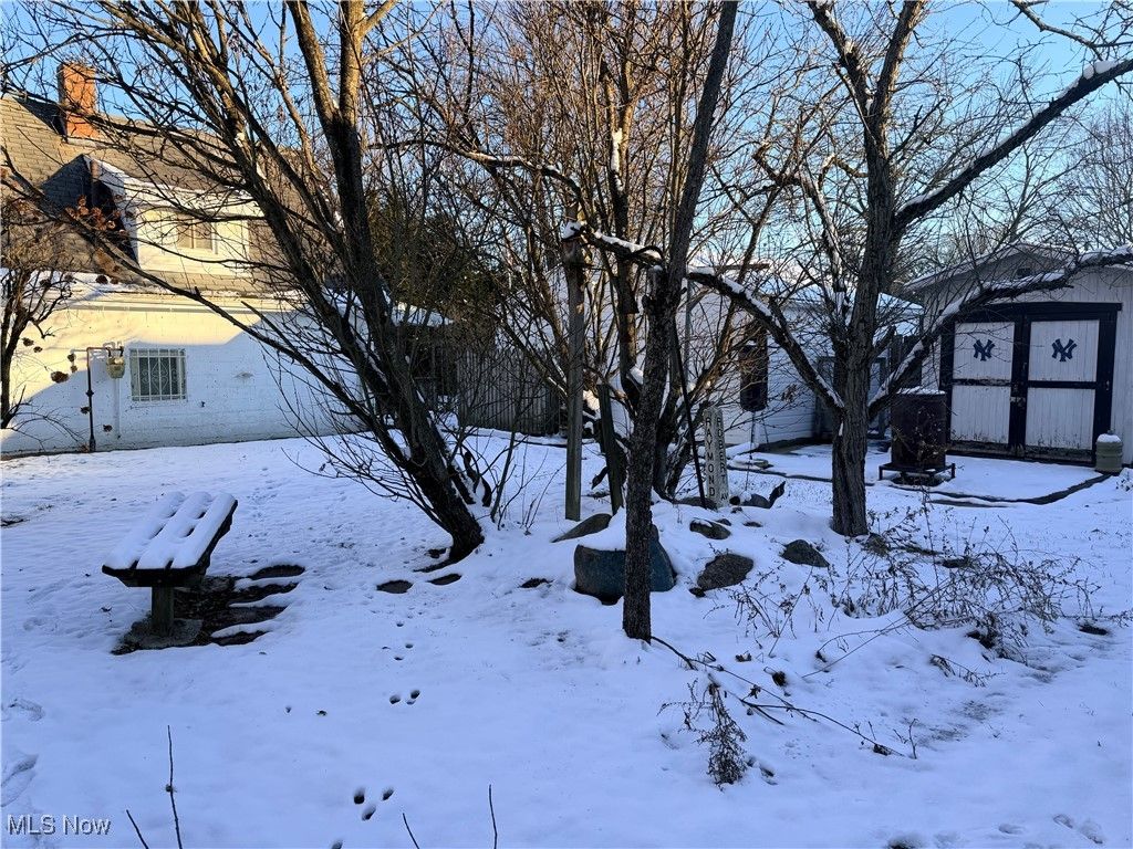 Photo of 1008 Raymond Street NW, Warren, OH 44485 (MLS # 5175822)