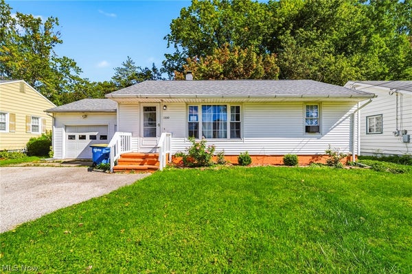 1330 GLADDING AVE, ASHTABULA, OH 44004 - Image 035ddb4bd03e56d0c7687c48352da1bd/1984852811