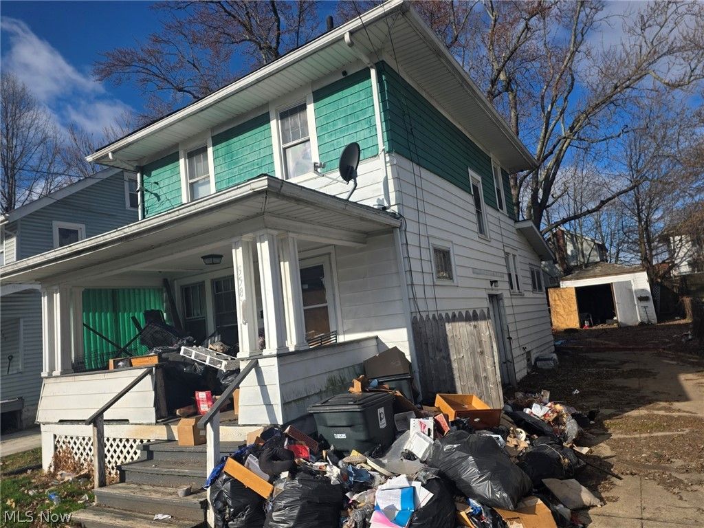 Photo of 958 Inman Street, Akron, OH 44306 (MLS # 5193450)