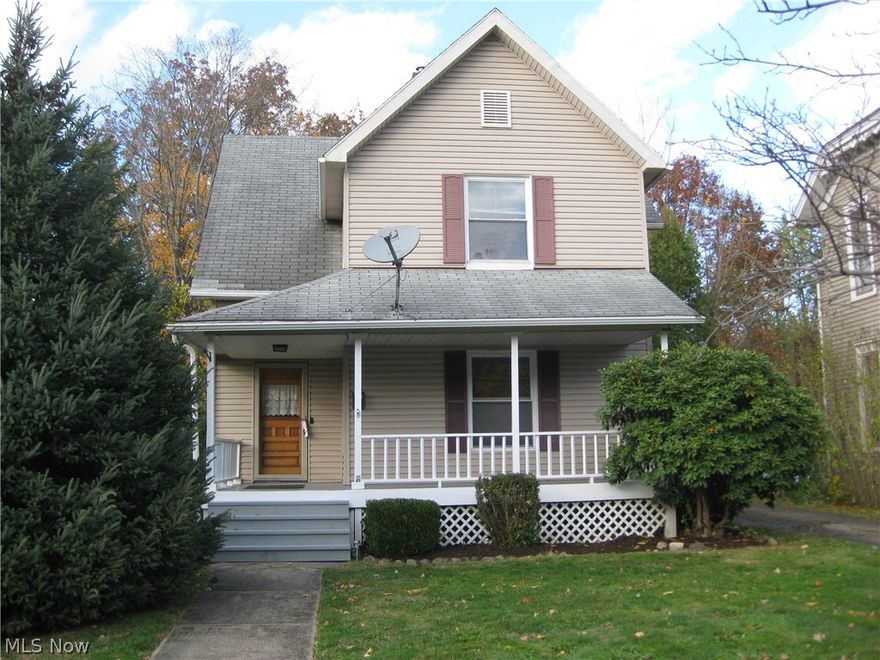 The perfect home for your treasured antiques! This completely renovated century home will surely not disappoint. Nothing to do but move in an enjoy. Features 3 bedrooms, 1 & 1/2 baths, a welcoming front porch, foyer entry with exposed oak staircase, beautiful hardwood floors, natural oak woodwork with 9" high baseboards, 9 foot ceilings, 1st floor den, remodeled kitchen with maple cabinets, generous closet space,  two car detached garage, newer windows, vinyl siding and much more.  House has been freshly painted throughout, brand new carpet in upstairs bedrooms and new glass block windows installed in basement. Conveniently located to downtown for shopping, library and restaurants. Begin home ownership here!