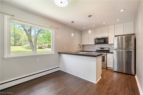 Tiny photo for 9371 Avery Road, Broadview Heights, OH 44147 (MLS # 5239801)