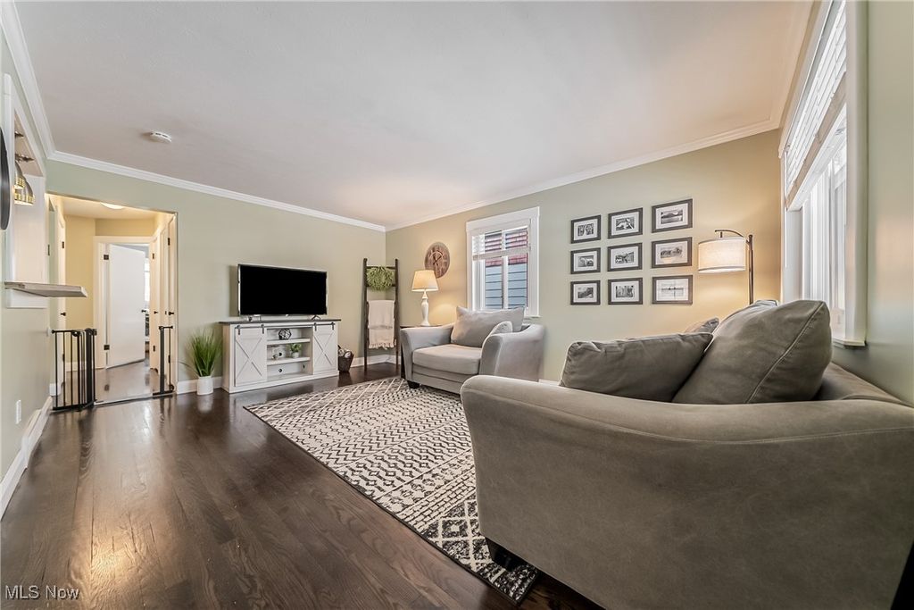 Photo of 17029 Bradgate Avenue, Cleveland, OH 44111 (MLS # 5179964)