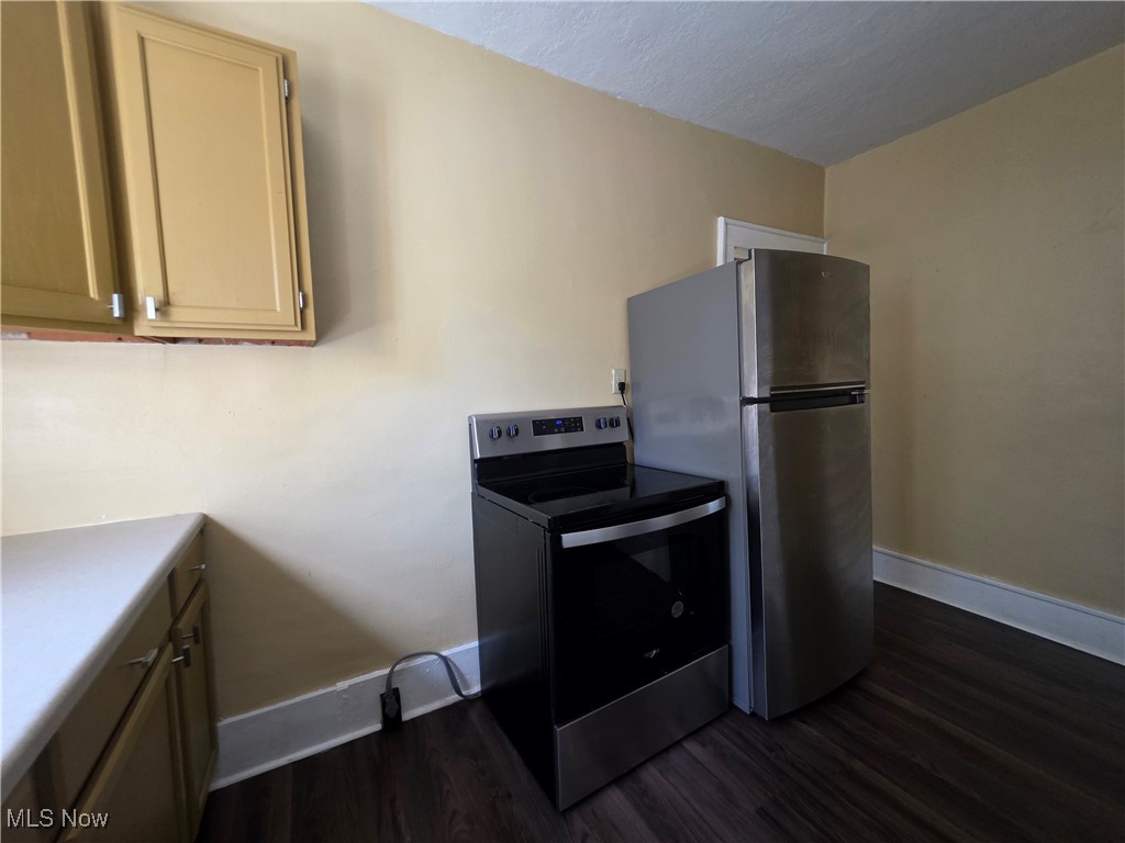 George P Hunters Add/West War - Residential Lease