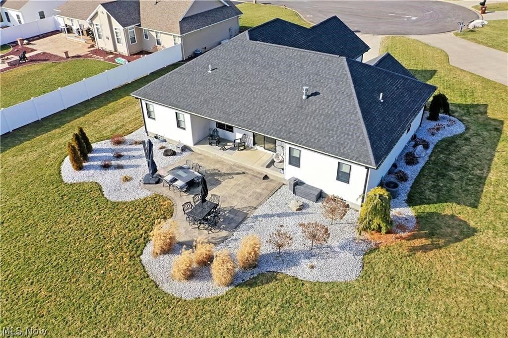 Photo of 4885 Treeline Trail, New Middletown, OH 44442 (MLS # 5223859)