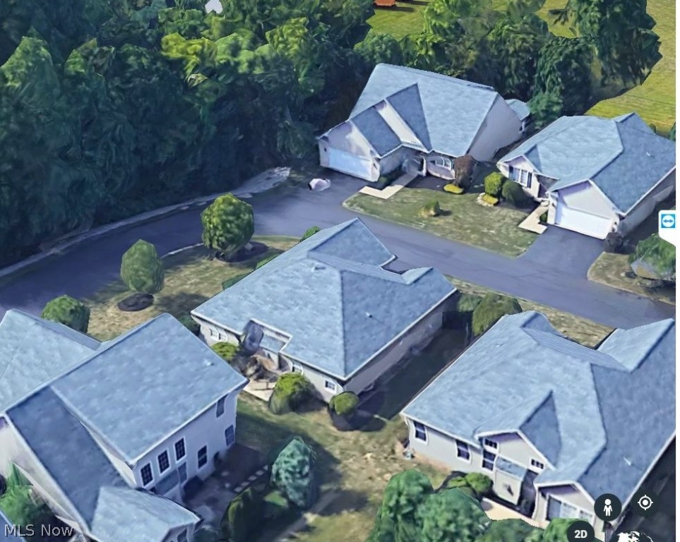 Olde Stone Xing Condo - Residential