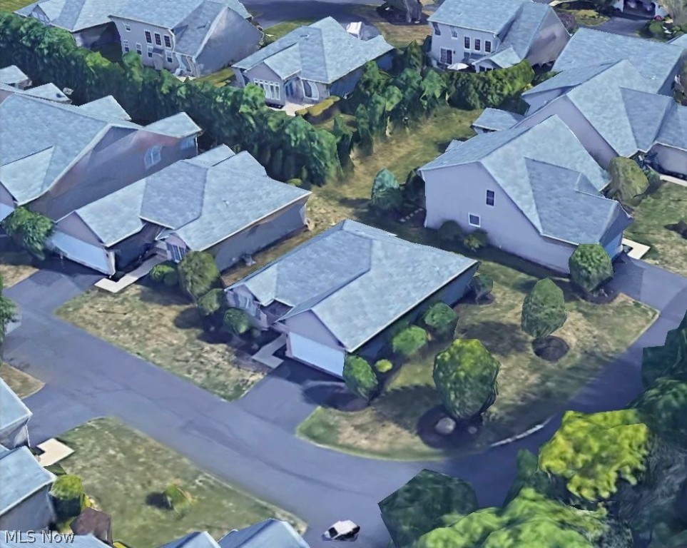 Olde Stone Xing Condo - Residential