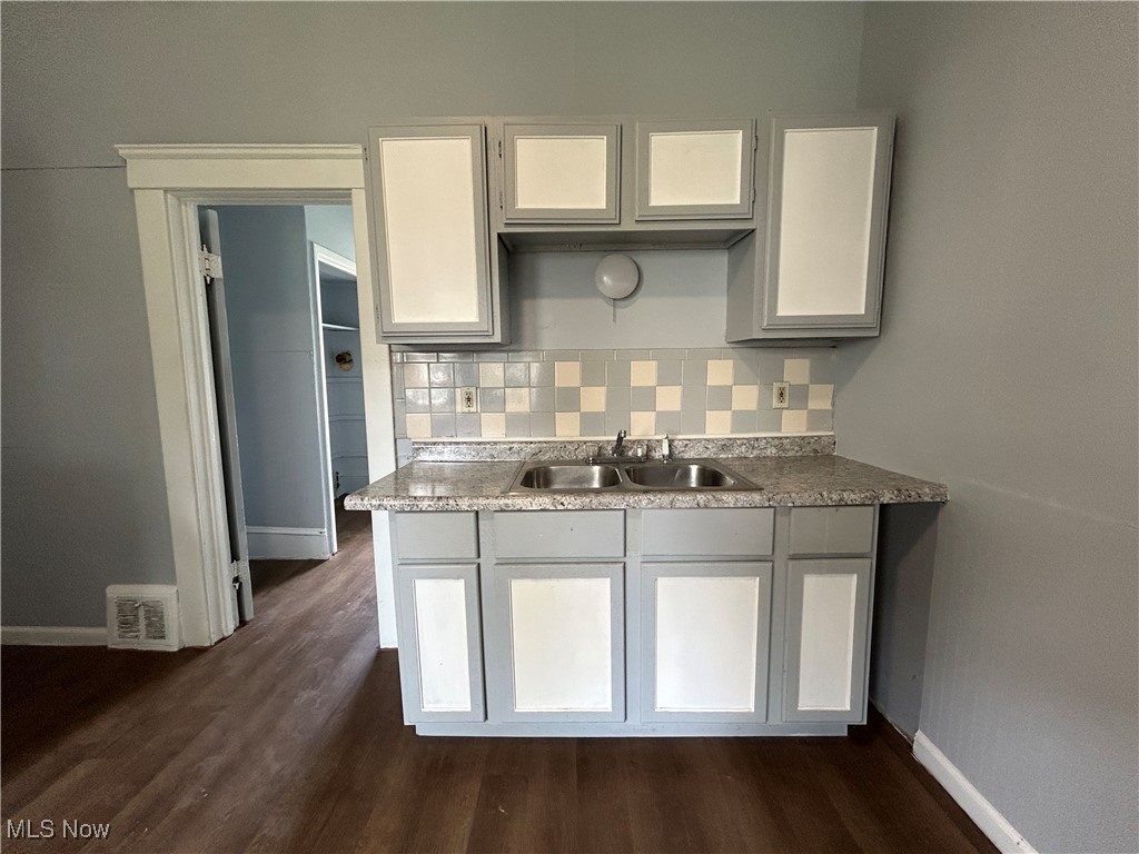 Foster Haines & Curtis - Residential Lease