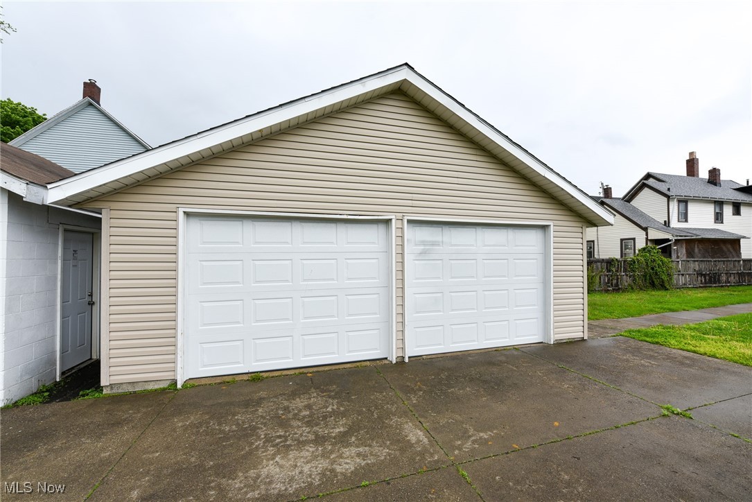 Van Hyn - Commercial Sale