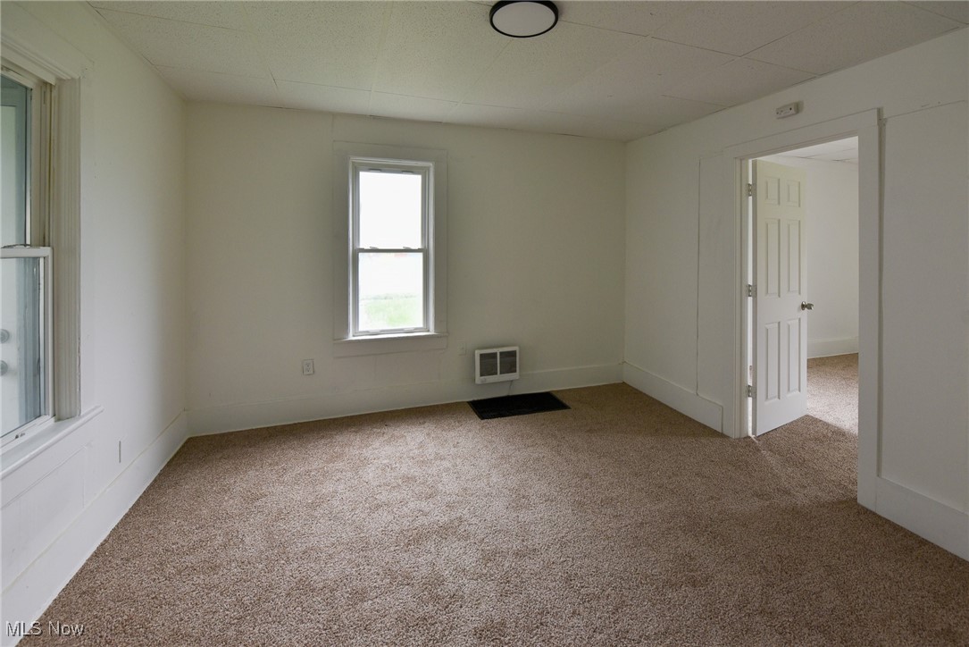 Van Hyn - Commercial Sale
