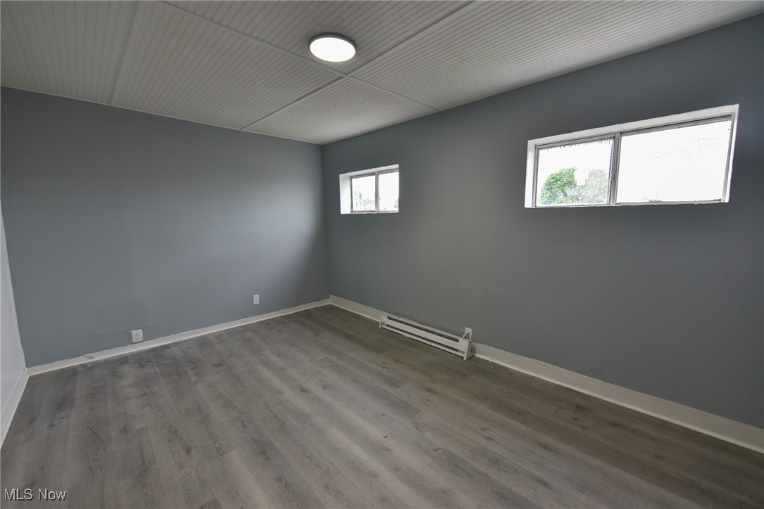 Van Hyn - Commercial Sale