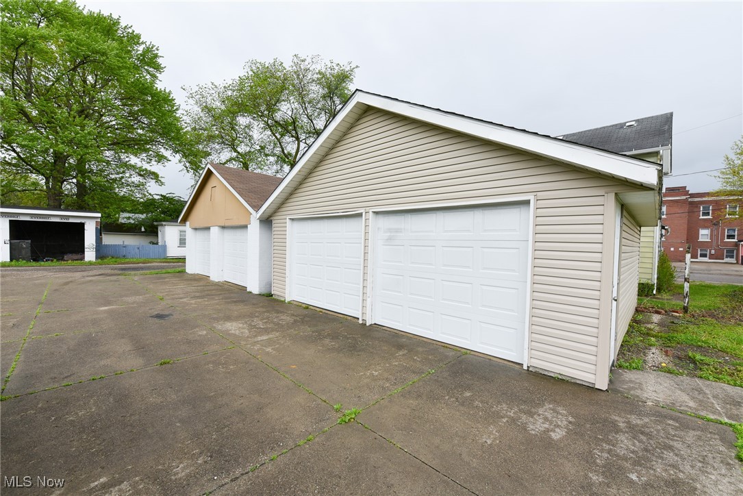 Van Hyn - Commercial Sale