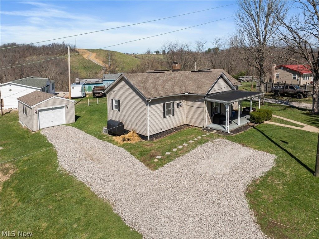 Photo of 48499 Fairpoint Maynard Road, St Clairsville, OH 43950 (MLS # 5196992)