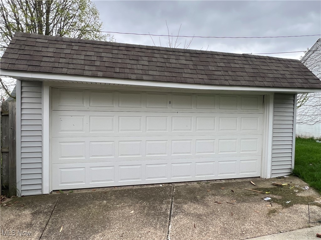 11904 Hastings Road, Garfield Heights, Ohio image 5