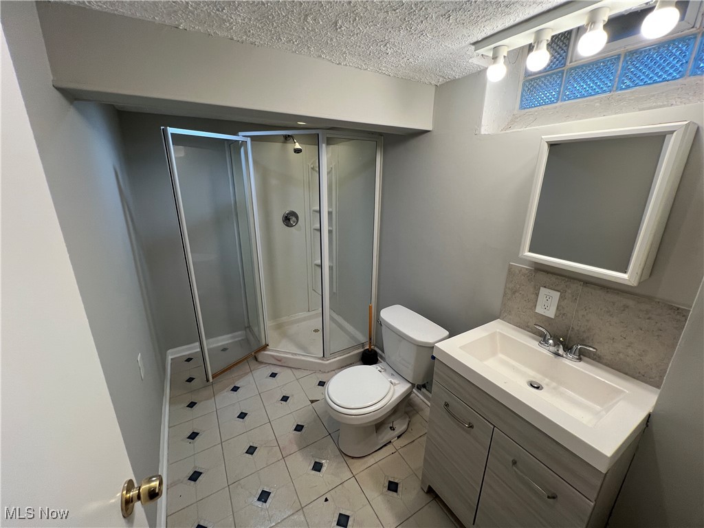 11904 Hastings Road, Garfield Heights, Ohio image 16