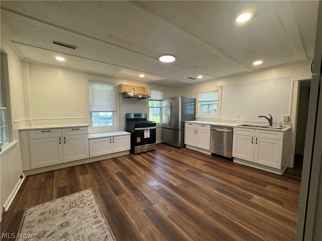 5192 Darrow Road