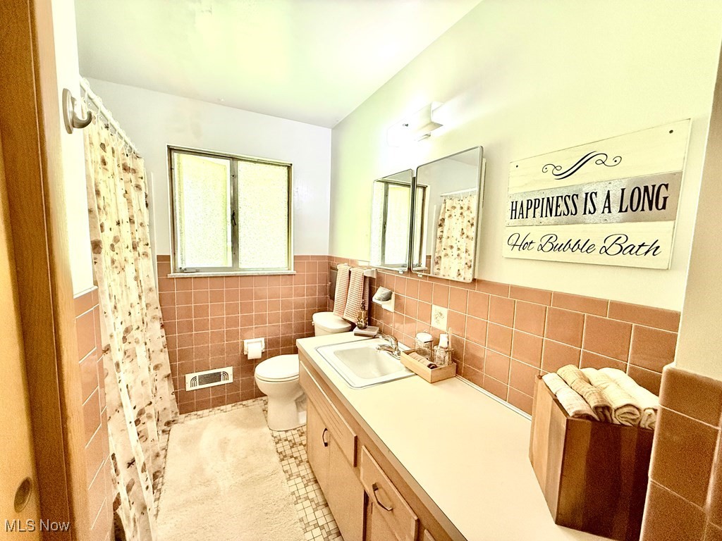18653 Bonnie Lane, Strongsville, Ohio image 13