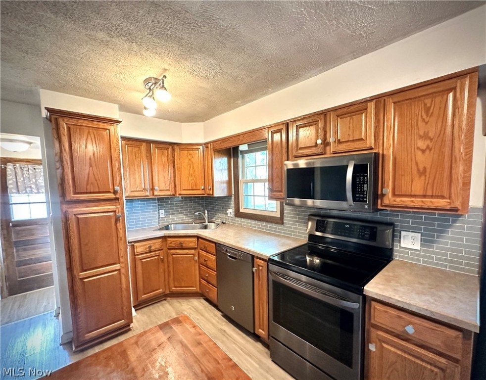 Forest Green 01 - Residential