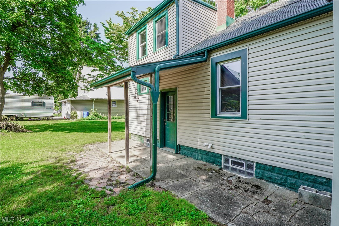 9588 Chestnut Avenue, East Sparta, Ohio image 15
