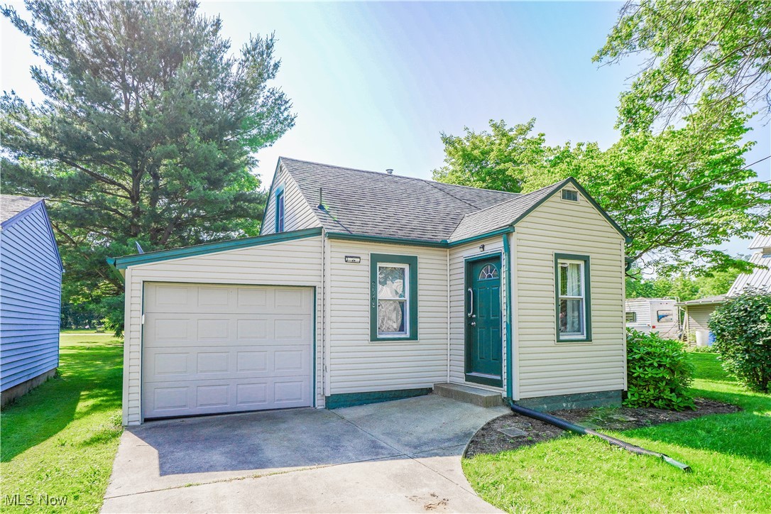 9588 Chestnut Avenue, East Sparta, Ohio image 17
