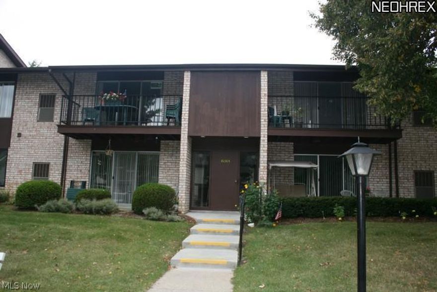 This is a wonderful first floor ranch condo in Misty Lakes. New furnace & central air were added in 2013. Kitchen, updated in 2005, has an open floor plan. There is an in-suite laundry with a washer & dryer. The patio overlooks a beautiful courtyard. Windows were replaced in 200. There is neutral decor throughout. Close to schools, shopping, freeway and more. Loads of storage plus additional storage on second floor.