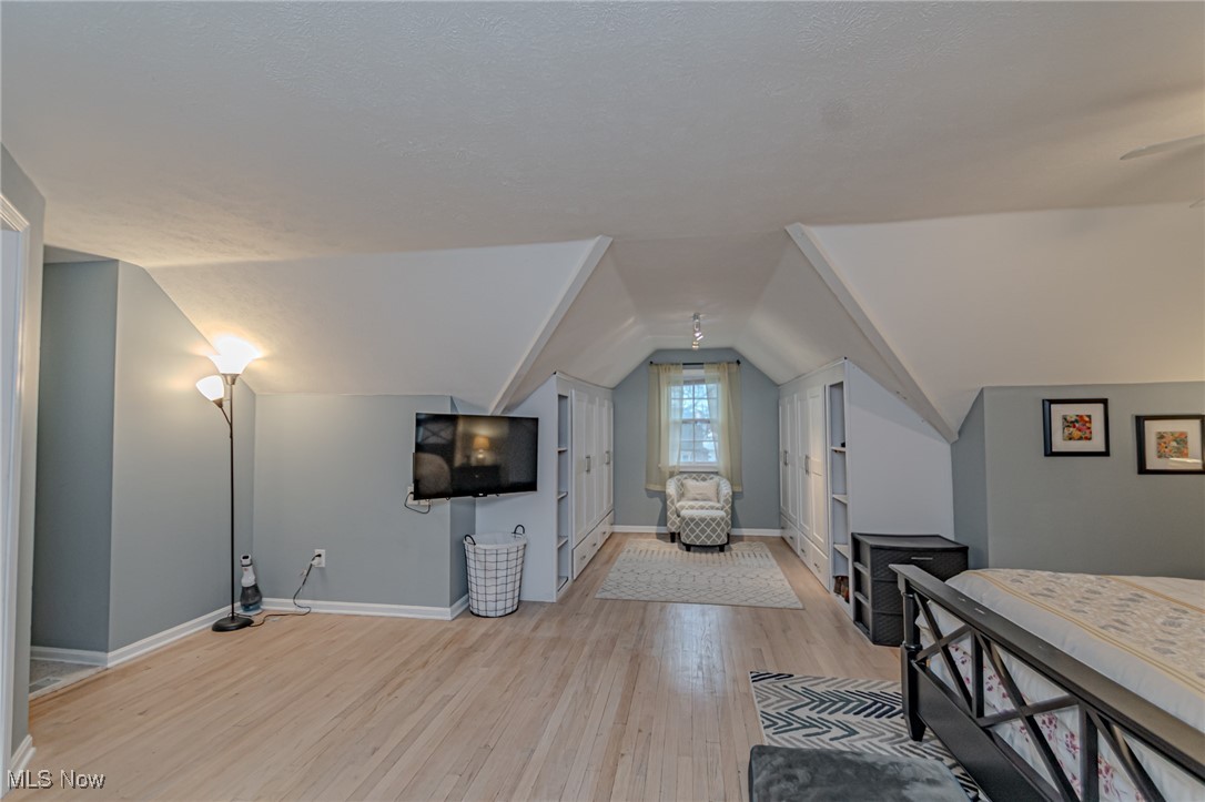 Royal Lorain - Residential