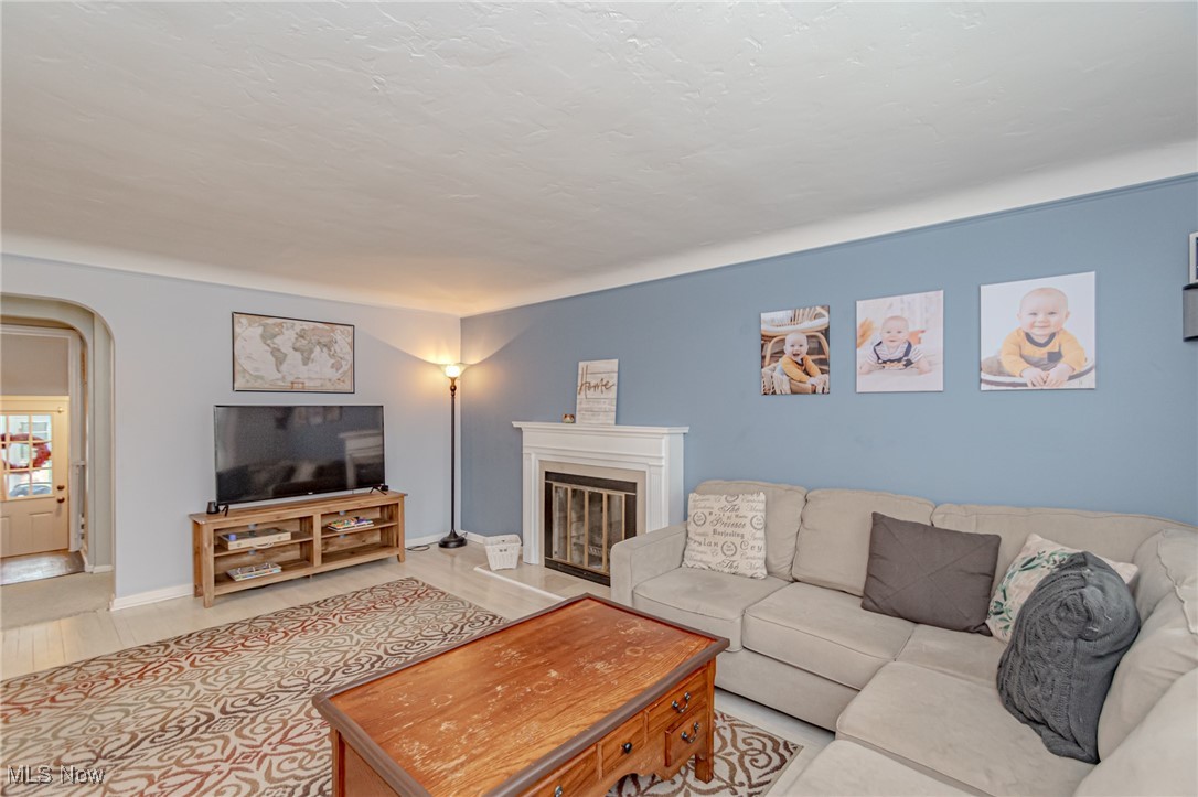 Royal Lorain - Residential