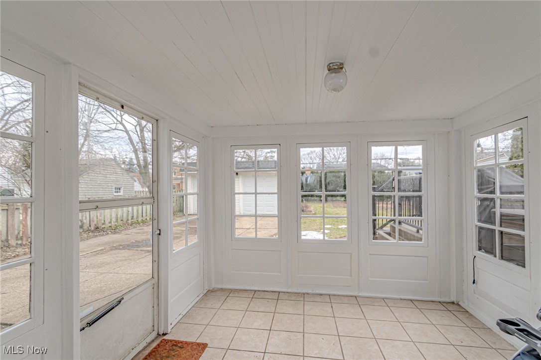 Royal Lorain - Residential