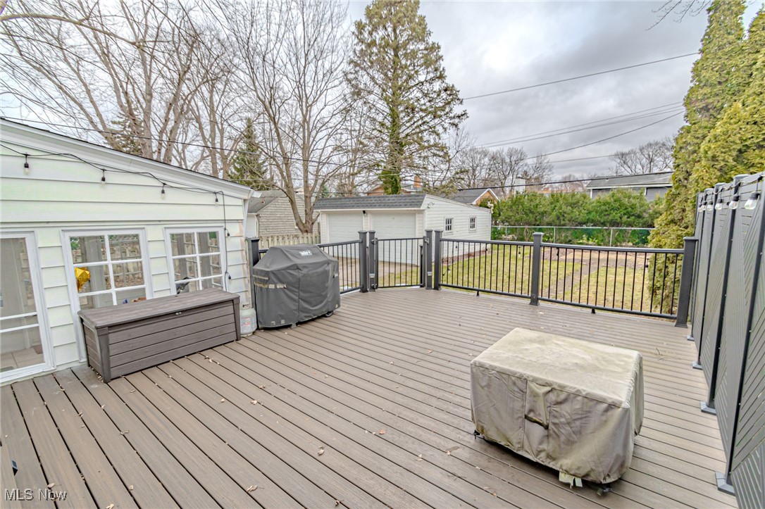 Royal Lorain - Residential