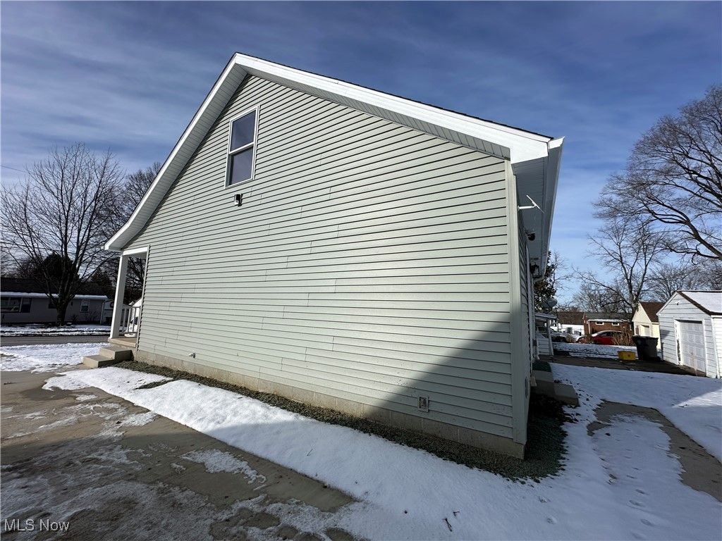 Photo of 459 N Schenley Avenue, Youngstown, OH 44509 (MLS # 5166890)