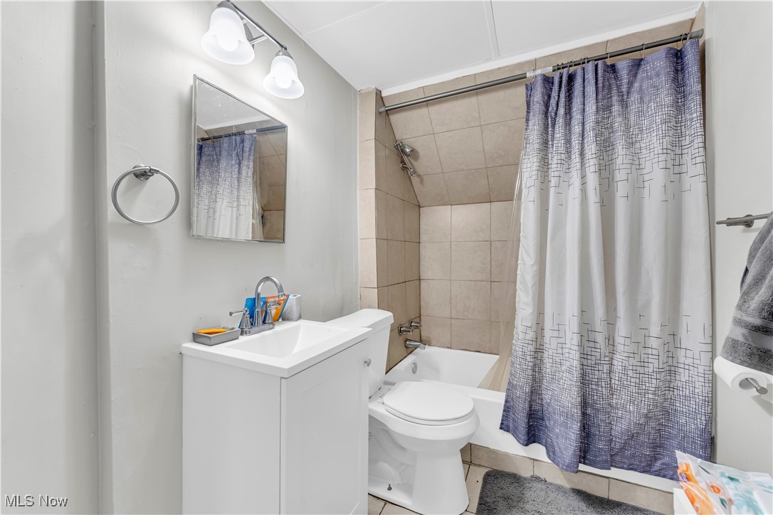 Oak Park Brklter - Residential Income