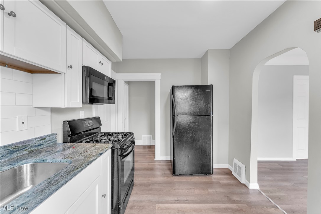 Oak Park Brklter - Residential Income