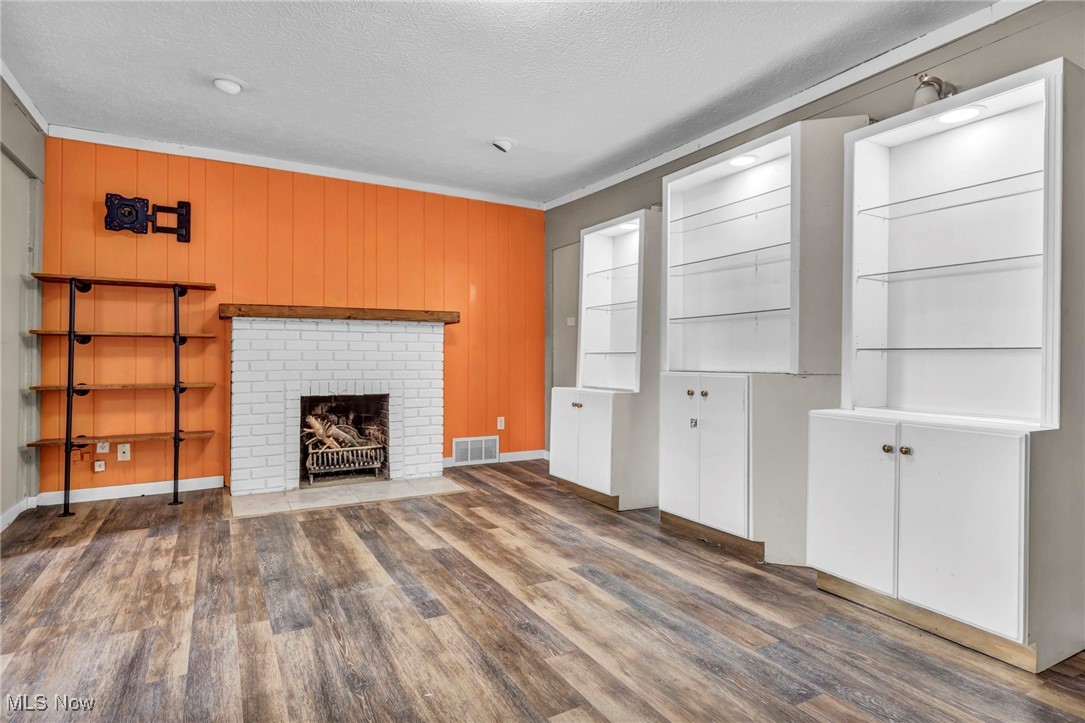 89 West Avenue