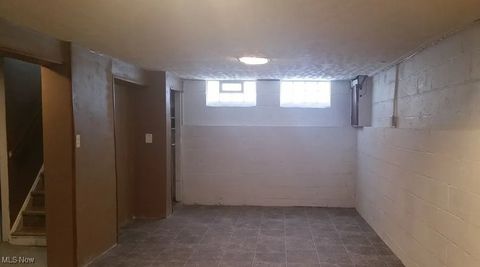 Tiny photo for 944 E 220th Street, Euclid, OH 44119 (MLS # 5178968)